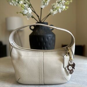 Coach Ergo purse Pebble Leather Shoulder Hobo 🤍✨Sold